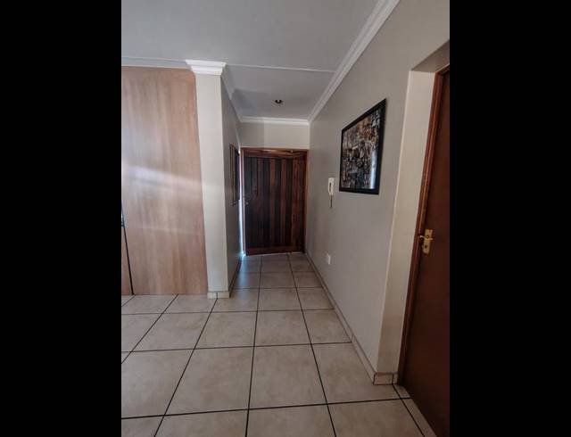 3 BEDROOM APARTMENT FOR SALE IN VAALPARK